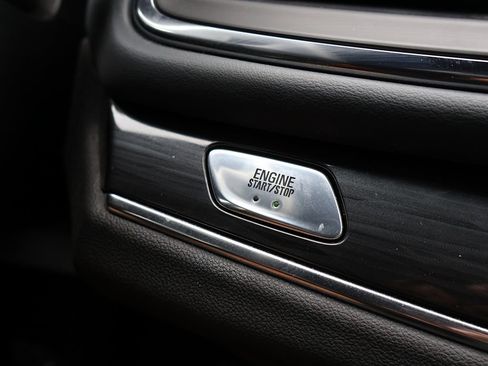 Used 2023 Buick Enclave Essence w/ Sport Touring Edition FWD image 38
