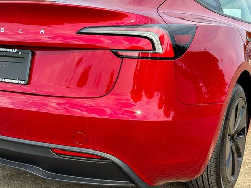 Used 2025 Tesla Model 3 RWD image 13