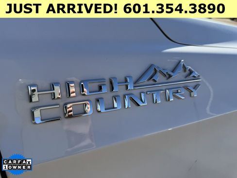Used 2024 Chevrolet Tahoe High Country image 15