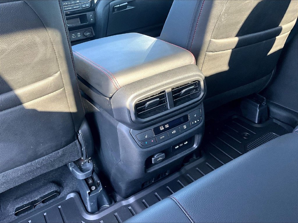 Certified 2024 Honda Ridgeline Black Edition image 11