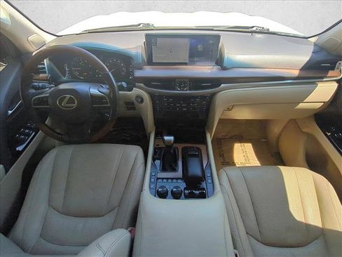 Used 2021 Lexus LX 570 4WD w/ Luxury Package image 20