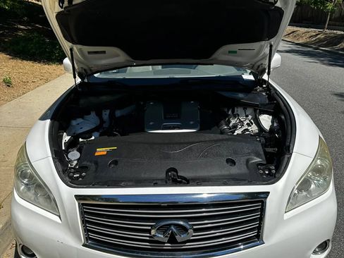 Used 2013 INFINITI M37 w/ Premium Pkg RWD image 10