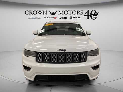 Used 2020 Jeep Grand Cherokee Altitude AWD/4WD image 10