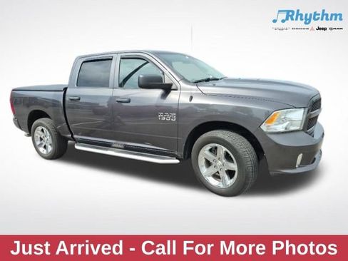 Used 2017 RAM 1500 Express AWD/4WD image 1