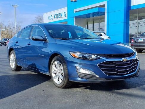 Used 2024 Chevrolet Malibu LT image 2