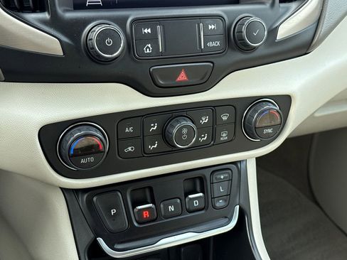 Used 2020 GMC Terrain Denali FWD image 27