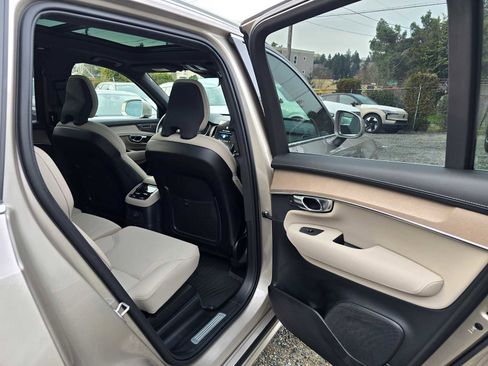 New 2026 Volvo XC90 T8 Plus w/ Protection Package Premier AWD/4WD image 13