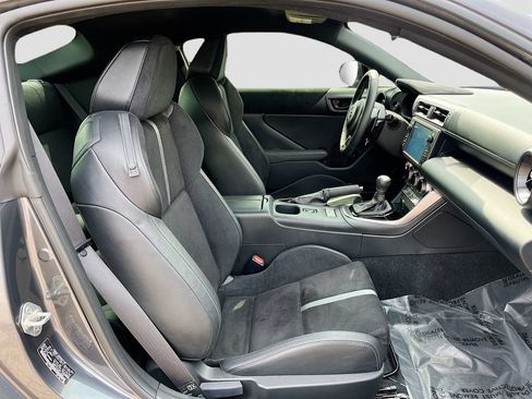 Used 2025 Toyota GR86 Premium RWD image 26