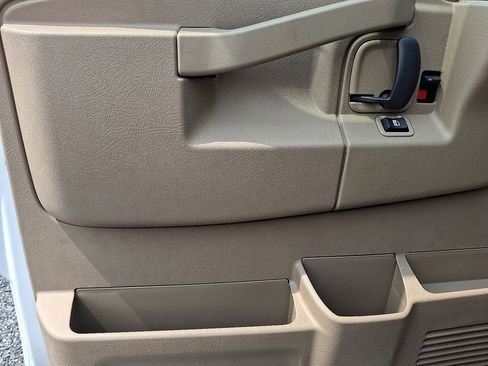 New 2025 Chevrolet Express 3500 w/ Driver Convenience Package image 7