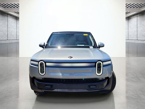Used 2025 Rivian R1S Adventure AWD/4WD image 4