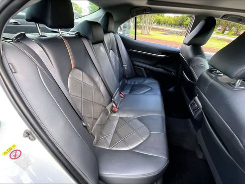 Used 2018 Toyota Camry XLE w/ Driver Assist Package FWD image 21