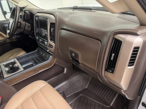 Used 2018 GMC Sierra 3500 Denali w/ Duramax Plus Package AWD/4WD image 34