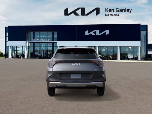 New 2026 Kia Sportage LX image 5