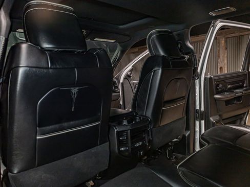 Used 2022 RAM 3500 Limited image 23