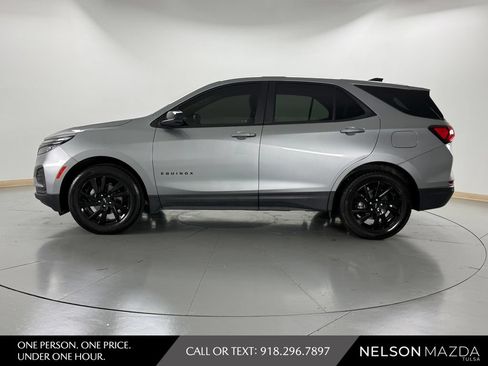 Used 2024 Chevrolet Equinox LS w/ LS Convenience Package FWD image 9