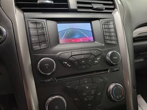 Used 2017 Ford Fusion S w/ Equipment Group 101A image 16