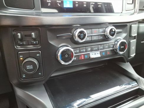 New 2026 Ford F350 Lariat w/ Black Appearance Package image 23