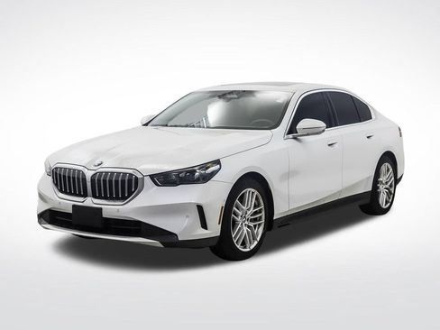 Used 2024 BMW 540i xDrive w/ Convenience Package AWD/4WD image 1
