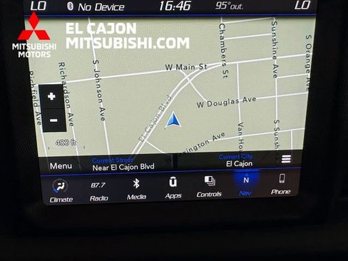 Used 2018 Jeep Wrangler Unlimited Sahara w/ Uconnect 4C Nav & Sound Group AWD/4WD image 17