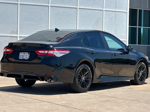 Certified 2020 Toyota Camry SE FWD image 4