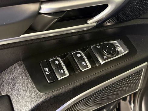 Used 2021 Kia Telluride LX AWD/4WD image 15