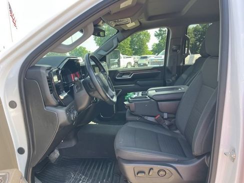 Used 2025 Chevrolet Silverado 2500 LT w/ Safety Package AWD/4WD image 14