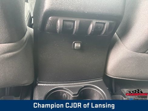 Used 2016 Jeep Wrangler Unlimited Sahara w/ Max Tow Package image 35