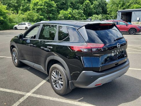Used 2023 Nissan Rogue S AWD/4WD image 6
