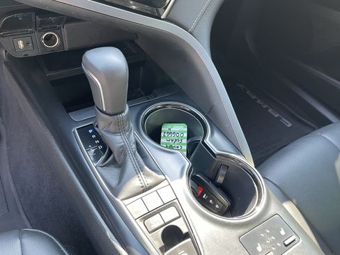 Used 2018 Toyota Camry SE FWD image 22