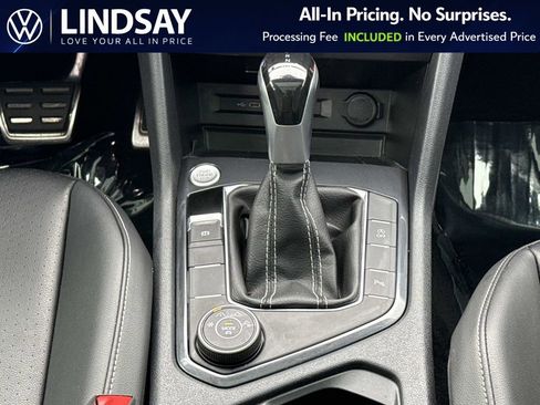 Used 2024 Volkswagen Tiguan SE R-Line AWD/4WD image 17