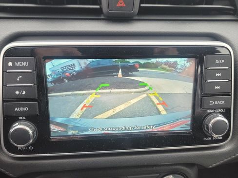 Used 2023 Nissan Versa SV image 37