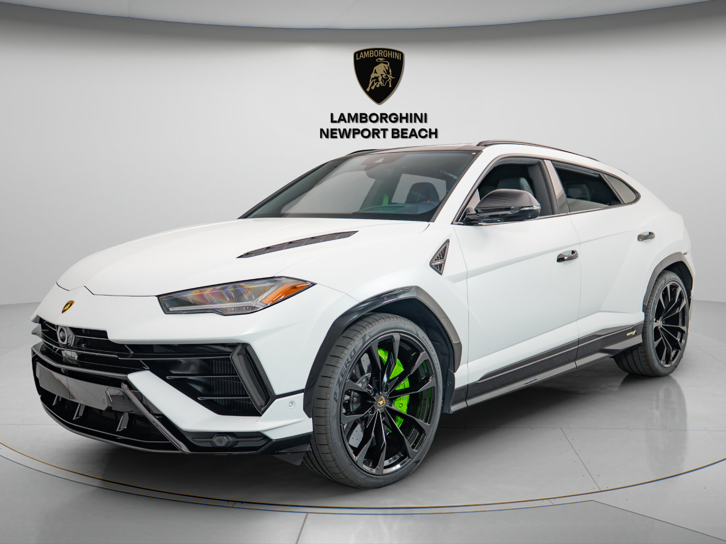 Used 2024 Lamborghini Urus S AWD/4WD image 3
