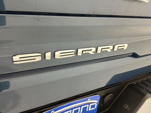 Used 2024 GMC Sierra 1500 SLT w/ SLT Premium Package image 28