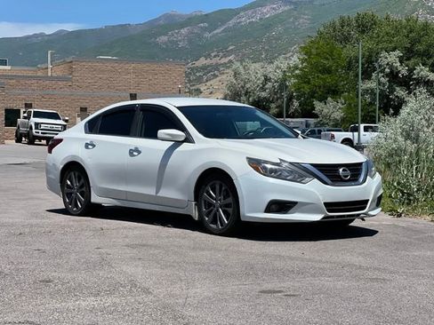 Used 2018 Nissan Altima 2.5 SR w/ SR Special Edition FWD image 1