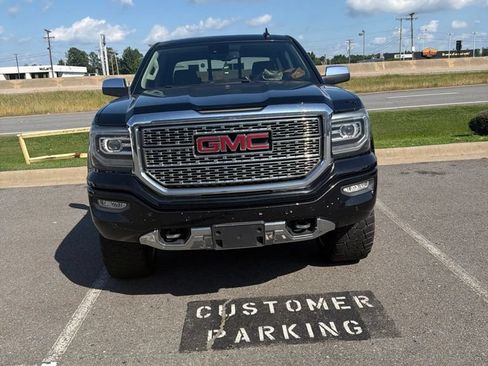 Used 2017 GMC Sierra 1500 Denali w/ Denali Ultimate Package AWD/4WD image 8