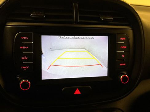 Used 2020 Kia Soul GT-Line FWD image 22