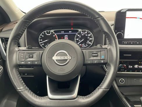 Used 2023 Nissan Rogue SL w/ SL Premium Package FWD image 24