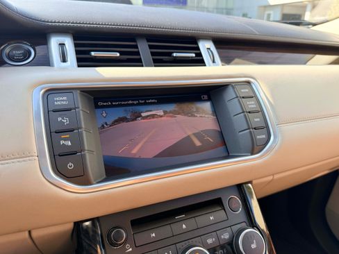 Used 2013 Land Rover Range Rover Evoque Prestige image 20