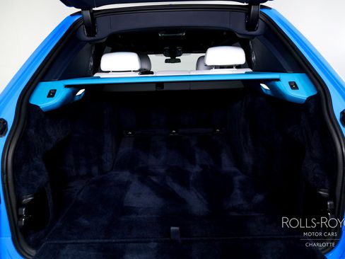 Used 2023 Rolls-Royce Cullinan image 23