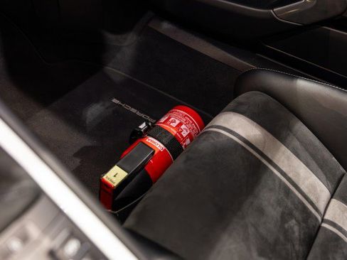 Used 2018 Porsche 911 GT3 image 44