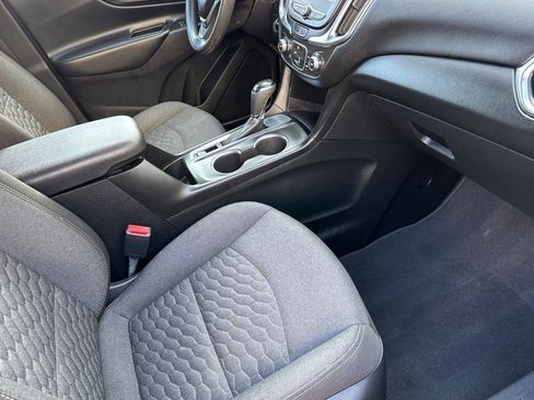 Used 2020 Chevrolet Equinox LT image 20