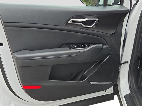 Used 2023 Kia Sportage EX image 24