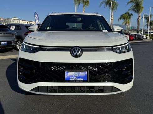 New 2026 Volkswagen Tiguan SEL R-Line AWD/4WD image 3