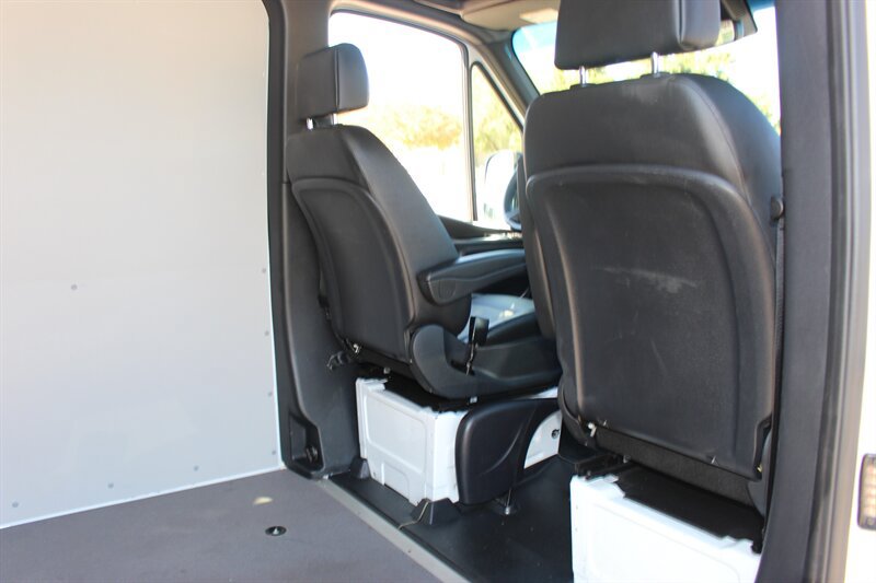 Used 2025 Mercedes-Benz Sprinter 2500 image 24