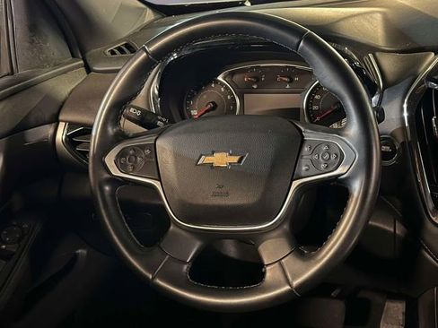 Used 2023 Chevrolet Traverse LT AWD/4WD image 18