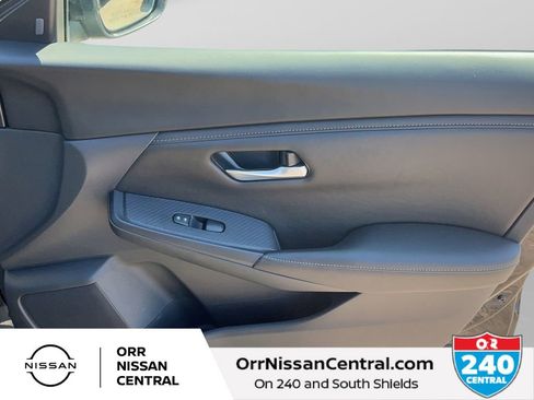 Used 2025 Nissan Sentra SV w/ Trunk Package image 10