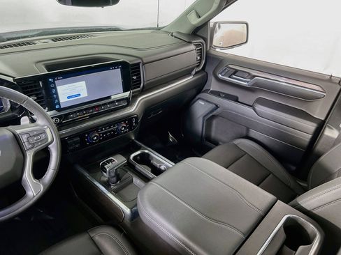 Used 2024 Chevrolet Silverado 1500 LTZ AWD/4WD image 23