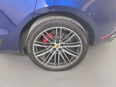 Certified 2026 Porsche Macan S AWD/4WD image 12