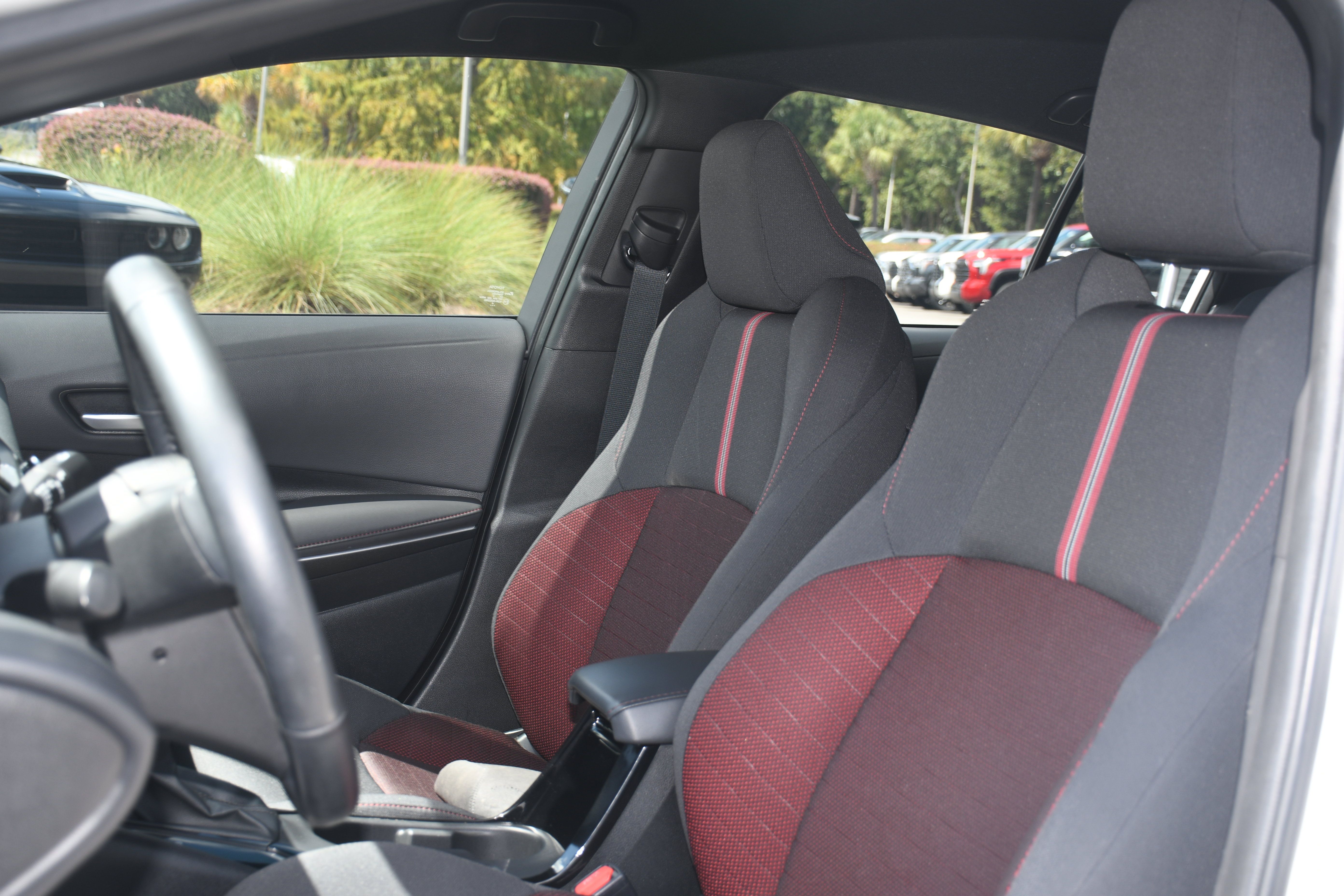 Used 2023 Toyota Corolla SE FWD image 11