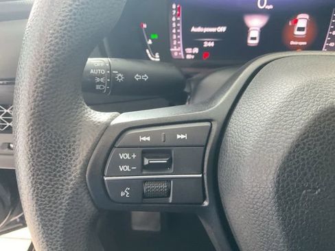 Certified 2023 Honda Accord EX image 9